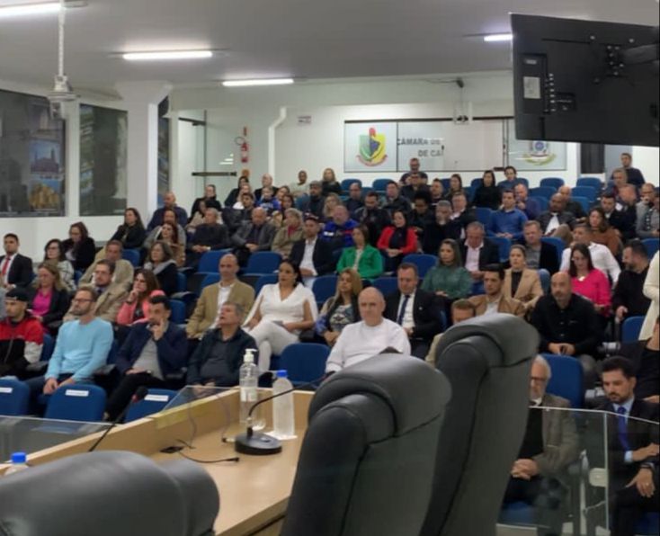 Vereador John Lenon prestigia comemoração dos 50 anos do CRECI-SC, e solicita mais atenção e apoio do Governo Municipal aos corretores de imóveis