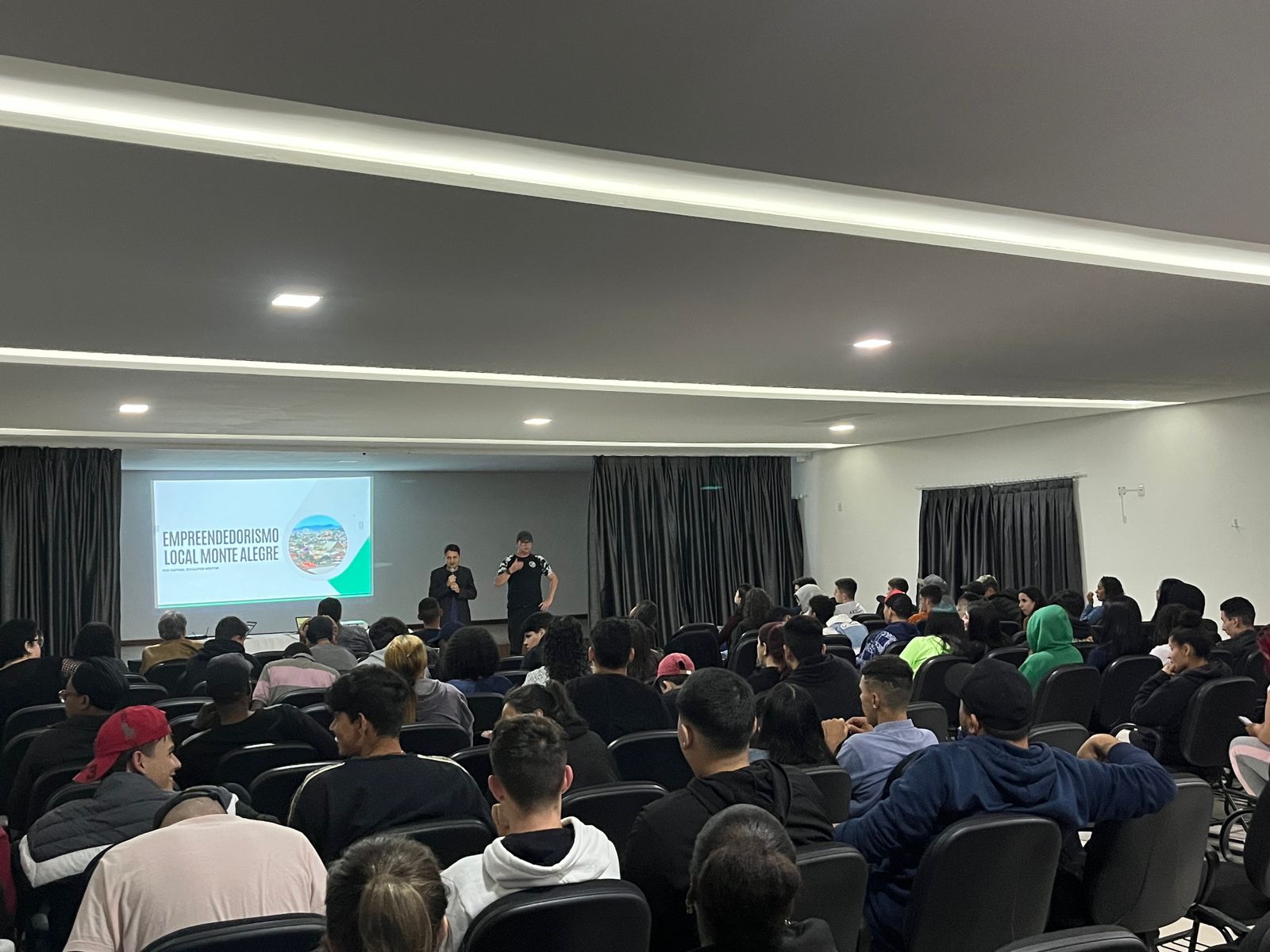 Encontro de empreendedores no Monte Alegre discutiu o fortalecimento da economia local