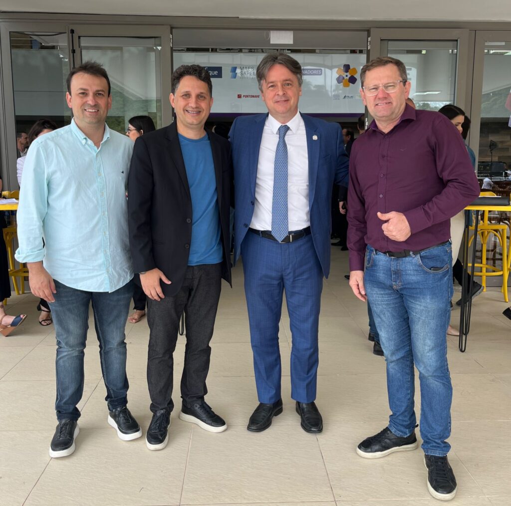 Vereadores de Camboriú participam de inauguração do Centro Regional de Inovação para impulsionar o empreendedorismo na região