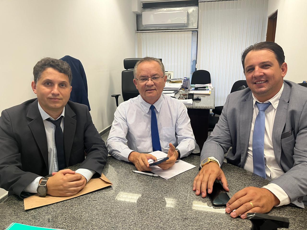 ohn Lenon cumpre agenda em Brasília com foco no desenvolvimento econômico e mobilidade urbana para Camboriú