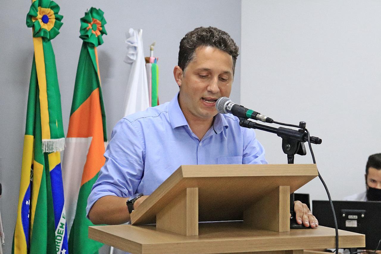 Vereador John Lenon pede pagamento do adicional de insalubridade para as merendeiras de Camboriú.