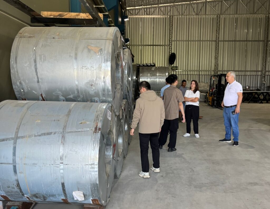 Vereador John Lenon Recebe Delegação Chinesa em Camboriú para Fortalecer Parcerias e Investimentos